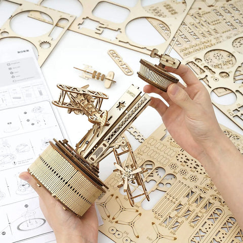Robotime ROKR 84-Piece DIY 3D Starry Night Wooden Model – Rotatable Music Box Building Kit for Children and Adults