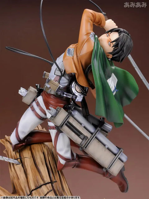 28cm Attack on Titans Levi Ackerman Action Anime Figura Kawai Eren Jaege Mikasa Ackerman The Armored Titan Figure