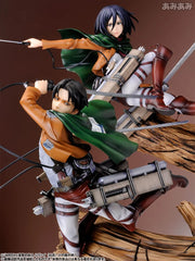28cm Attack on Titans Levi Ackerman Action Anime Figura Kawai Eren Jaege Mikasa Ackerman The Armored Titan Figure