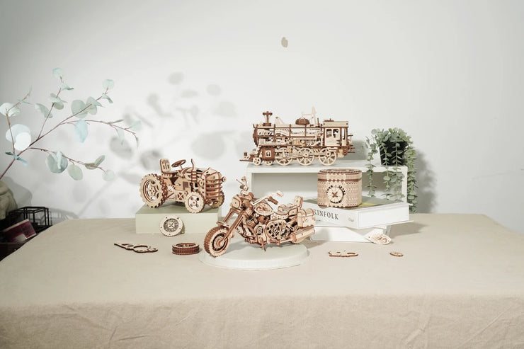 Robotime ROKR Cruiser Motorcycle DIY Wooden Model Kit – 420pcs Assembly Puzzle LK504