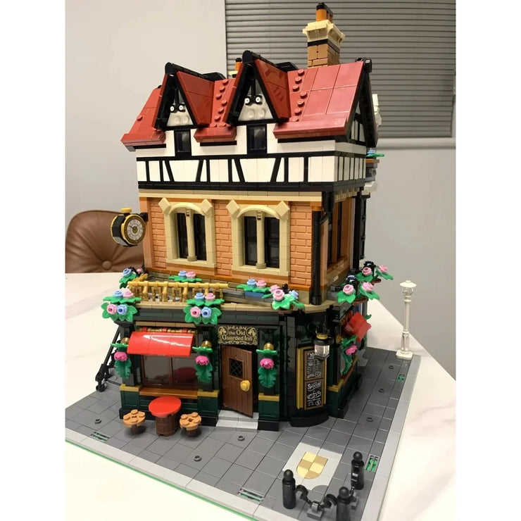Tudor Corner Modular Building Set – 3266pcs Creative Expert Street View Bricks