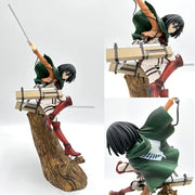 28cm Attack on Titans Levi Ackerman Action Anime Figura Kawai Eren Jaege Mikasa Ackerman The Armored Titan Figure