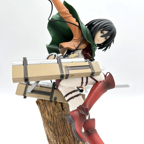 28cm Attack on Titans Levi Ackerman Action Anime Figura Kawai Eren Jaege Mikasa Ackerman The Armored Titan Figure