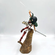 28cm Attack on Titans Levi Ackerman Action Anime Figura Kawai Eren Jaege Mikasa Ackerman The Armored Titan Figure