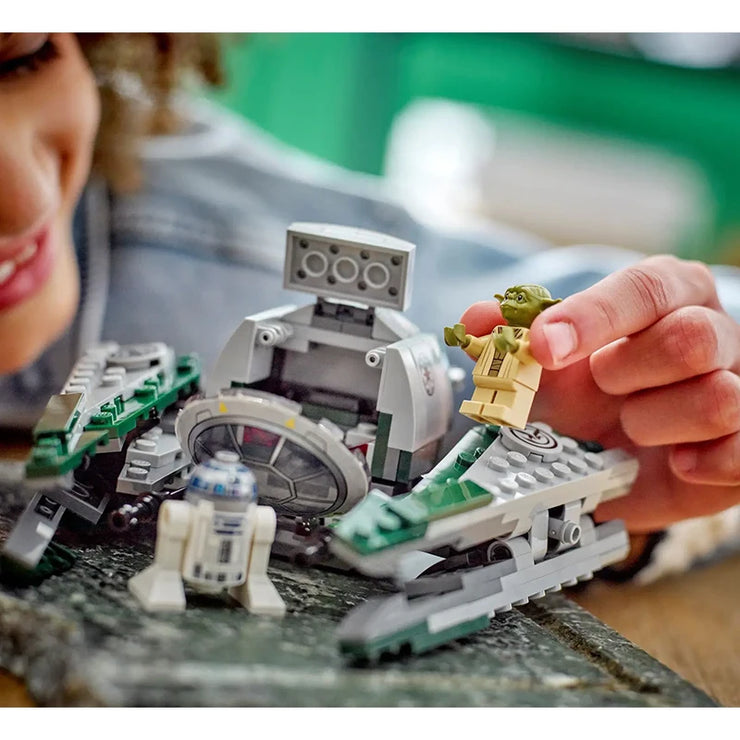 253-Piece Yoda’s Jedi Starfighter – Space Wars Building Block Set