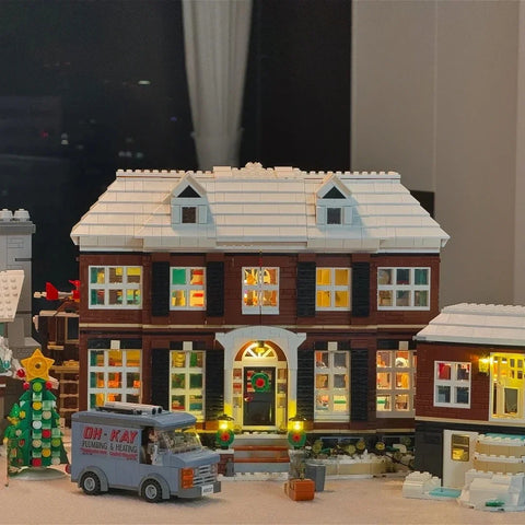 3955 Pcs Home Alone Kevin McCallister’s Home House Model Building Blocks Bricks Toy for Boy Kids Christmas Birthday Gifts