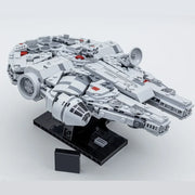 900+ Piece Galaxy Falcon Starfighter – Space Battle Starship Building Block Set