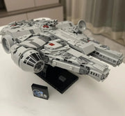 Millennium Falcon 921 Pieces – 25th Anniversary Starship Building Block Model for Display & Collectors